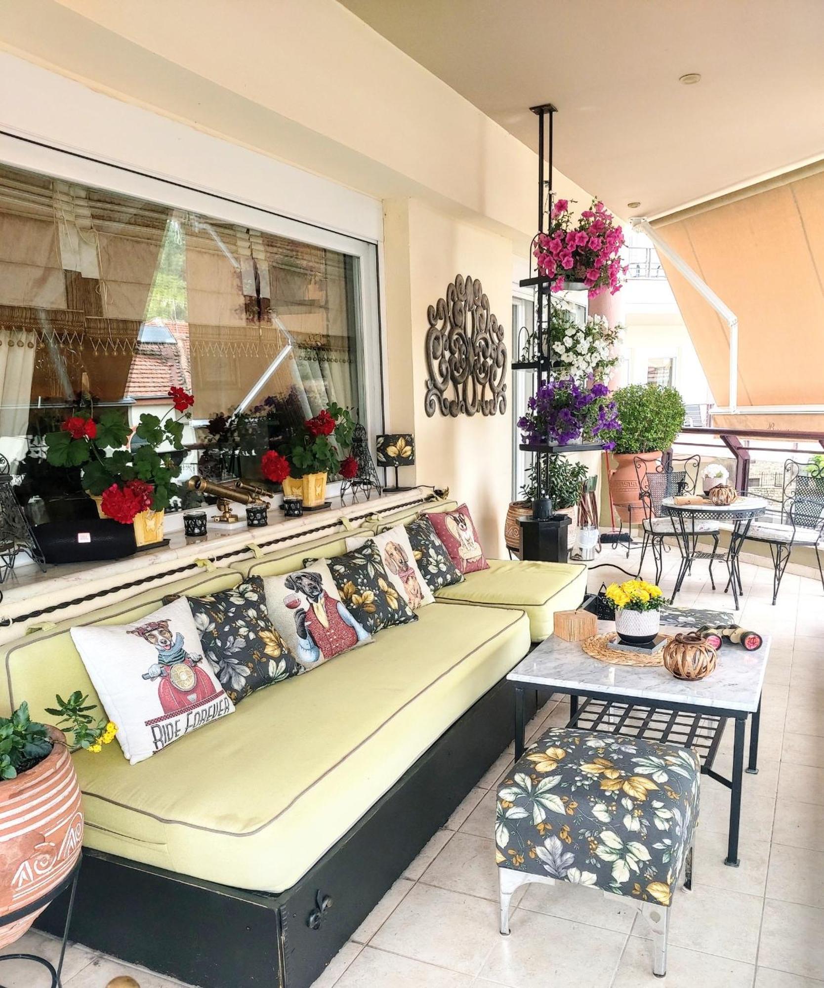 Classic Apartment With Beautiful View Kastoria Bagian luar foto