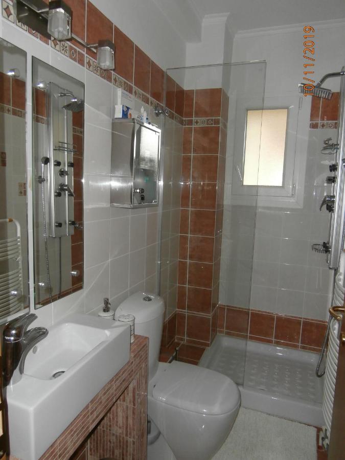 Classic Apartment With Beautiful View Kastoria Bagian luar foto