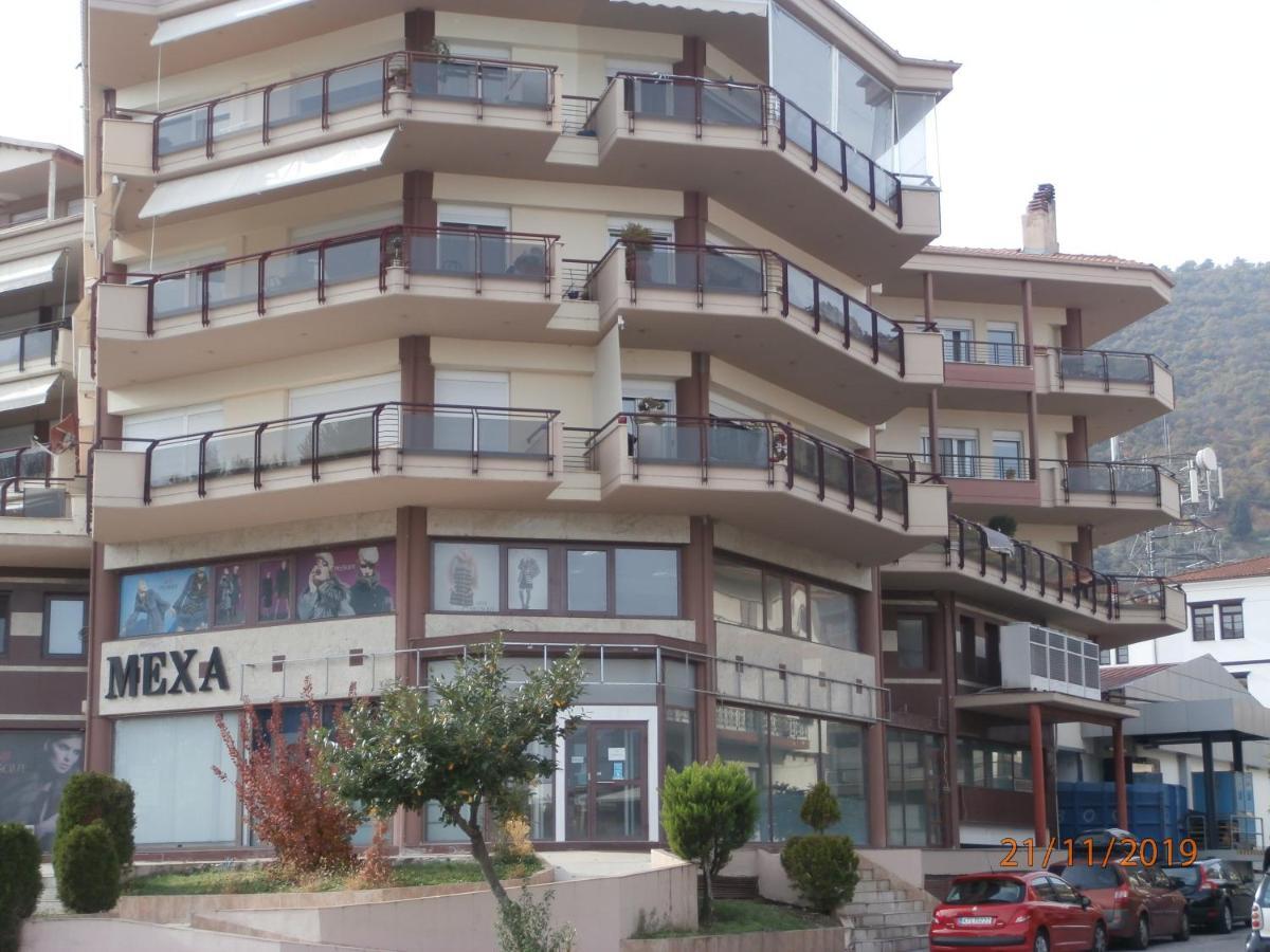 Classic Apartment With Beautiful View Kastoria Bagian luar foto